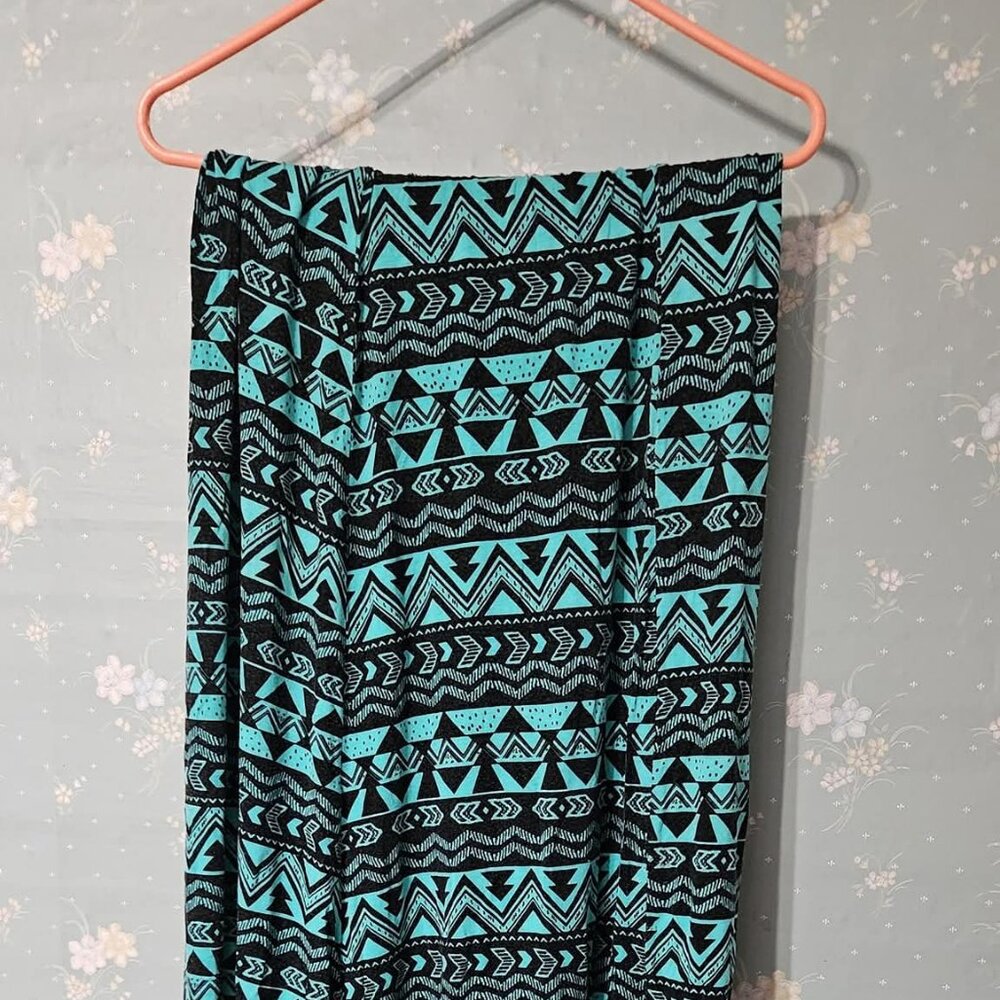 Cantata Teal and Black Aztec Print Maxi Skirt - Stretchy Waist - Large
